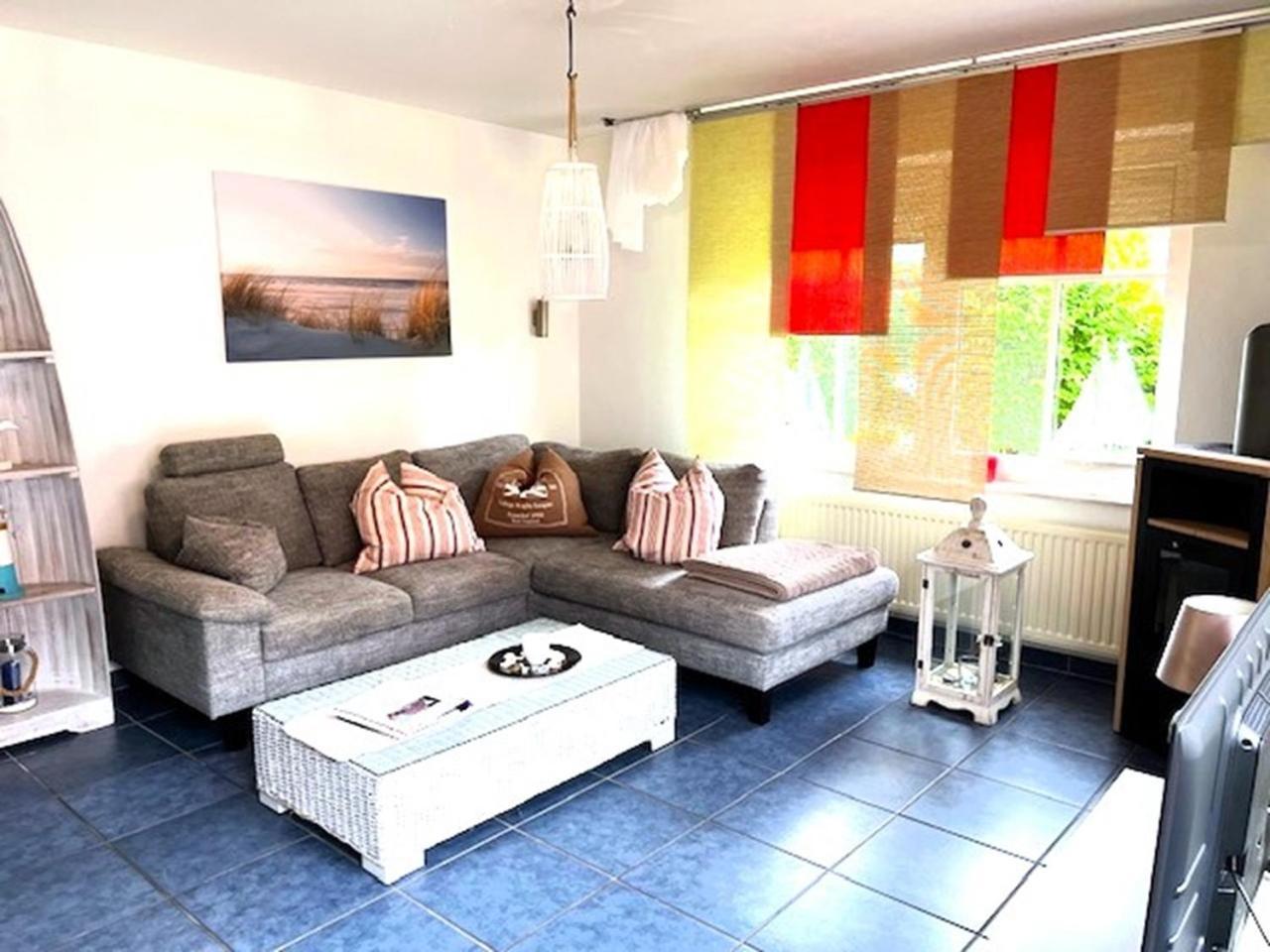 Ferienwohnung Haus Schwalbennest Eg 迪楚姆 外观 照片
