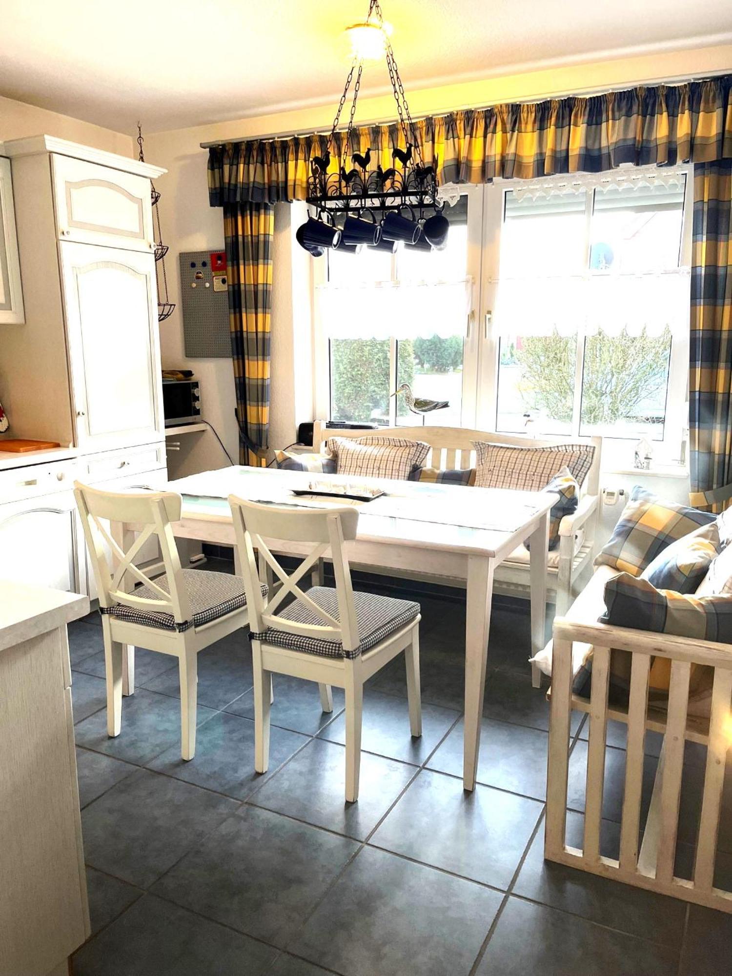 Ferienwohnung Haus Schwalbennest Eg 迪楚姆 外观 照片